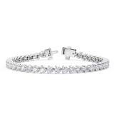 Three Claw Tennis Bracelet in 18 ct whtie gold with 5.00 ctw round lab-grown diamonds evenly set across an 18 cm chain