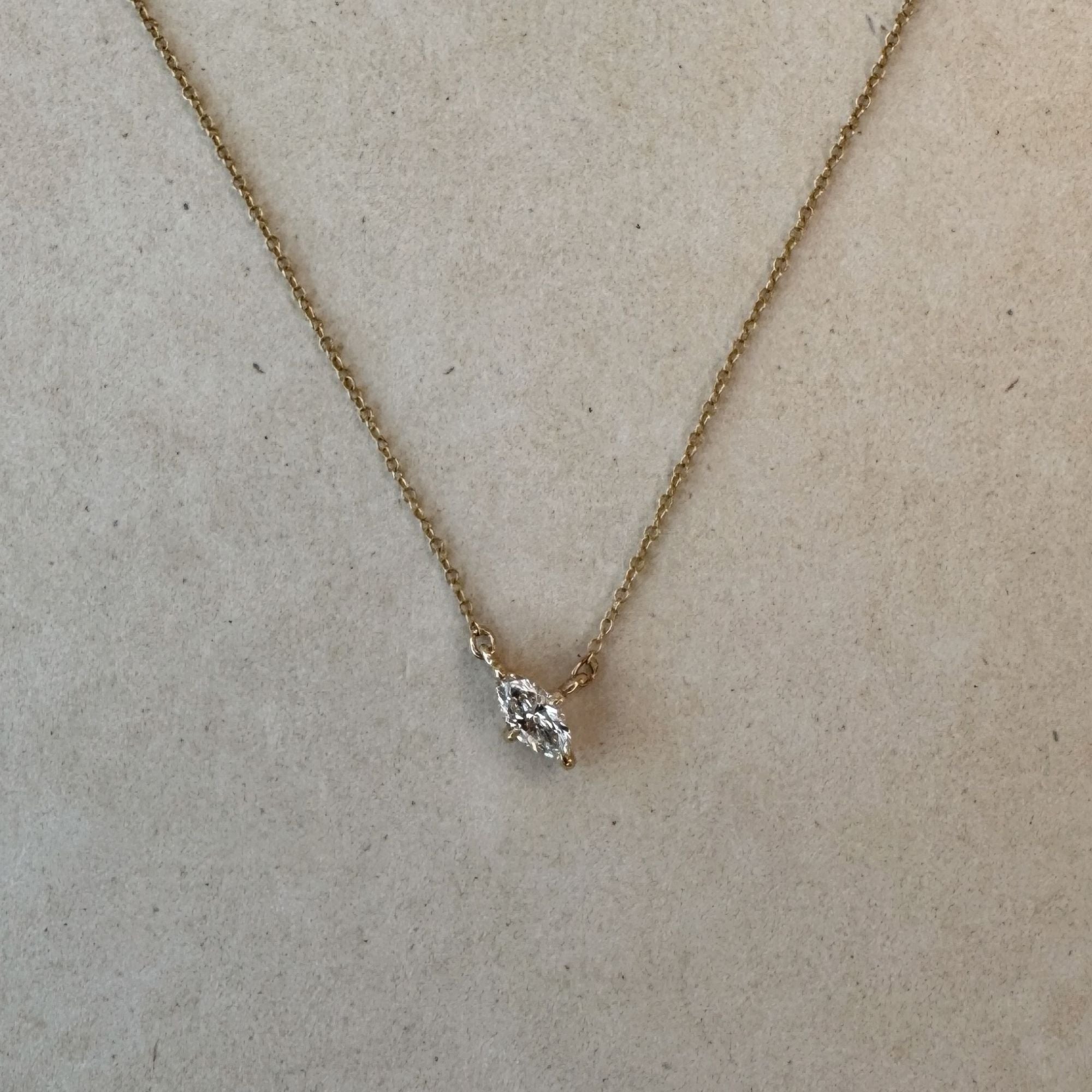 Asymetric pendant