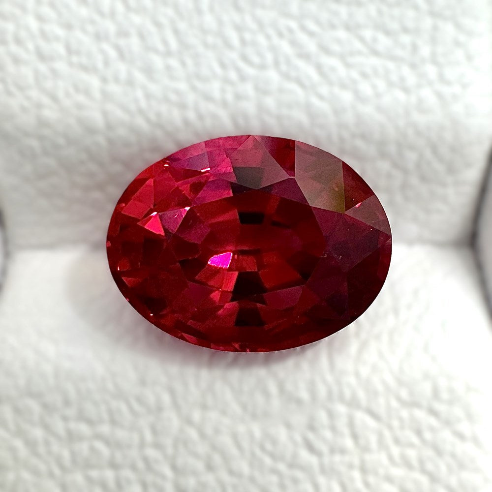 Oval cut ruby loose